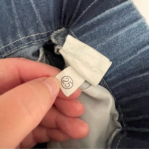 Women’s Blue Elastic Waist Pull-On Jeans Size 32 / Large - Picture 4 of 12